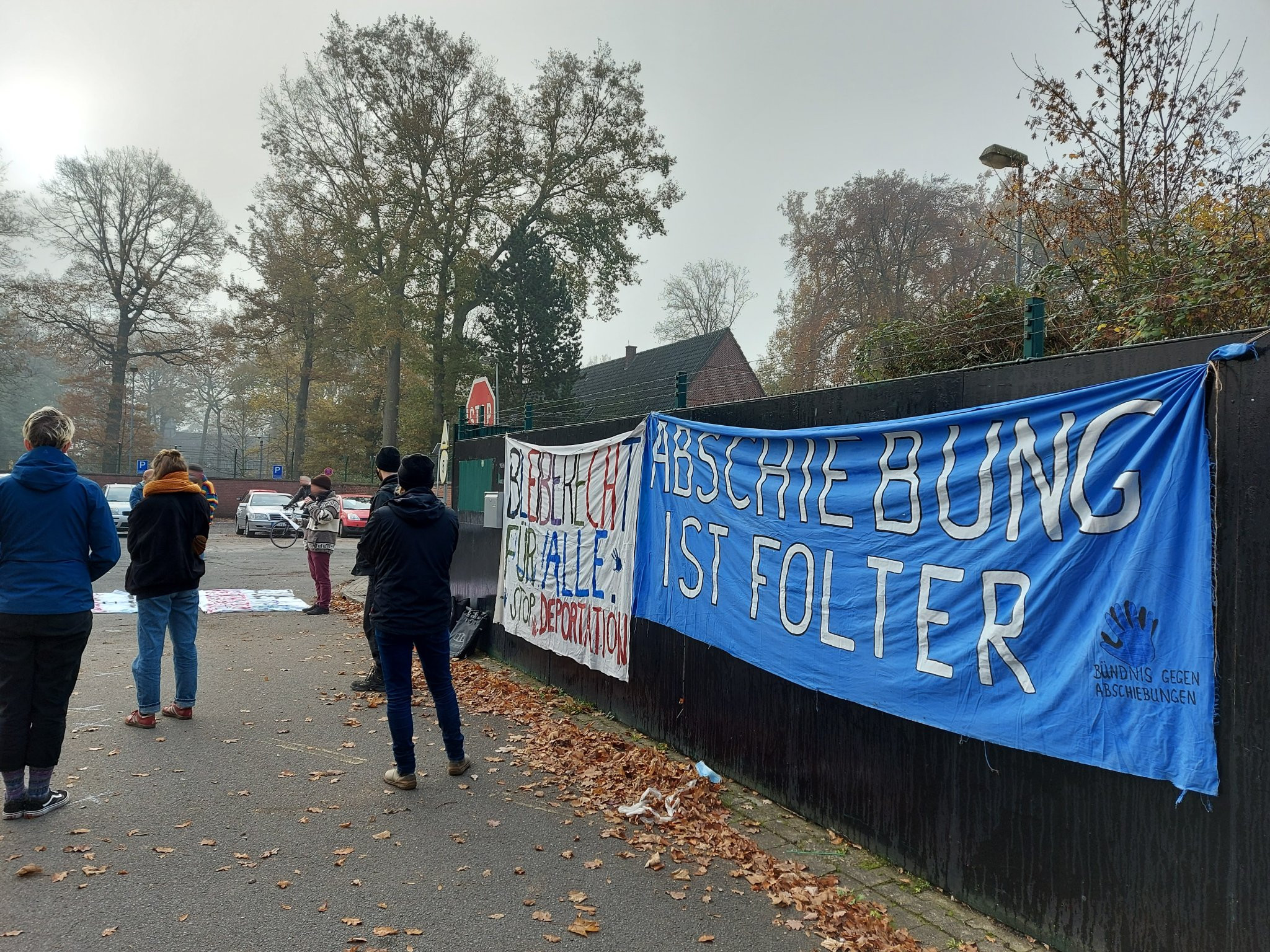 Mahnwache Gegen Abschiebungen und Lagerunterbringung für ein Bleiberecht für alle! Münster